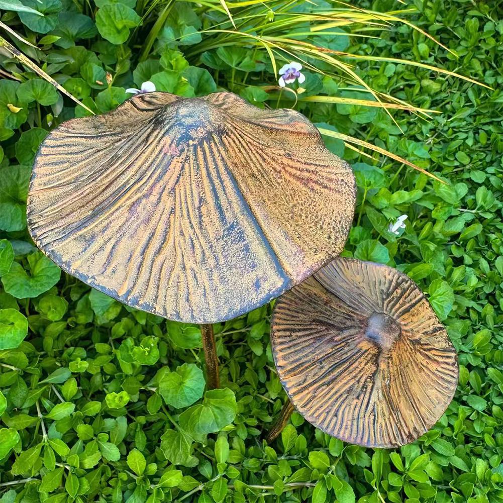 レトロな金属製の錆びたキノコの庭飾りセット、芝生や庭のハロウ - Us Bonsai Garden のレビューと価格